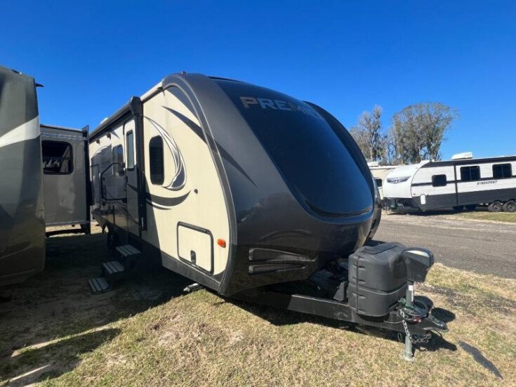 Thumbnail Photo undefined for 2018 Keystone Premier